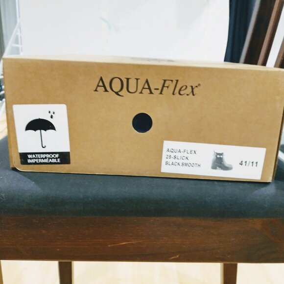 Aqua-Flex 28-Slick Black Smooth Vegan Leather Jewel Boot Size 41/11 - Picture 7 of 8